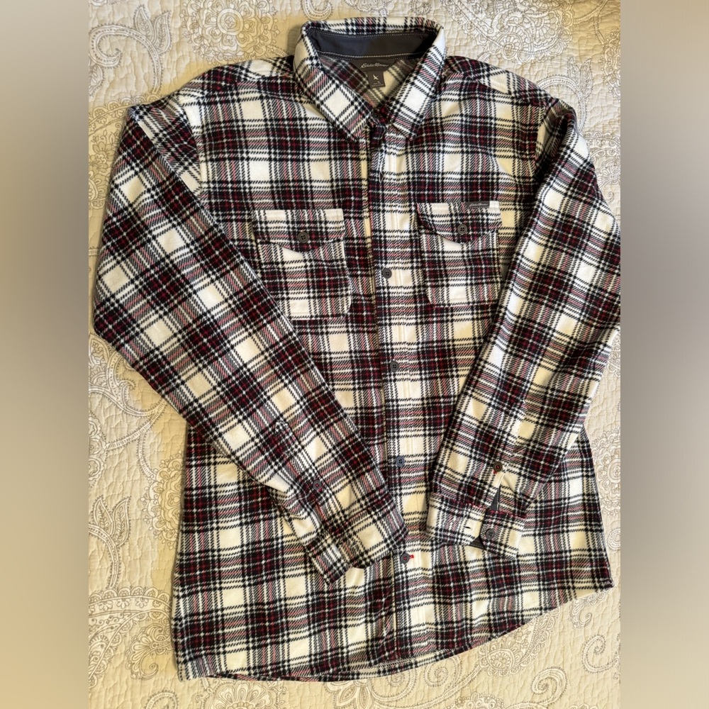 Men’s tall Eddie Bauer flannel shirt